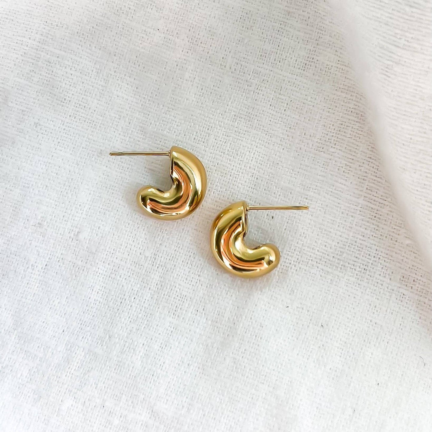 Natalie Clare Collections - Bubble Half Hoop