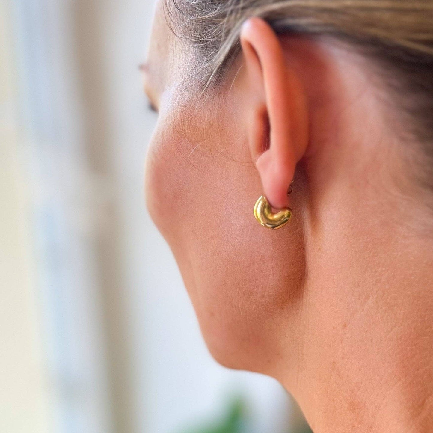 Natalie Clare Collections - Bubble Half Hoop