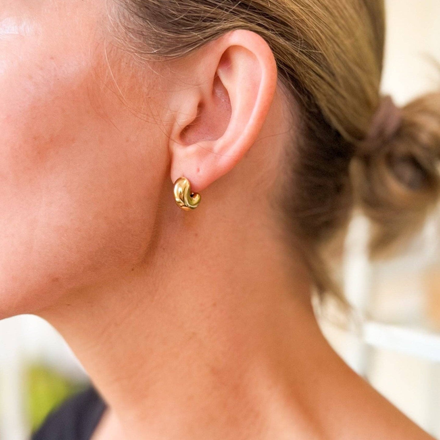 Natalie Clare Collections - Bubble Half Hoop